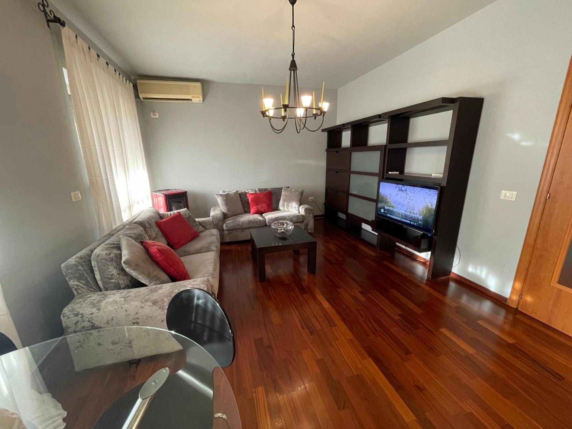 Cityscape Apartment *
